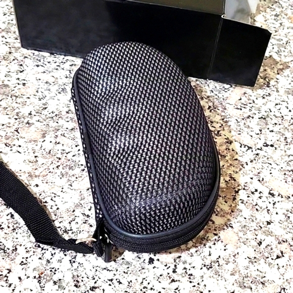 GoVision Camera Sunglasses - Picture 10 of 12